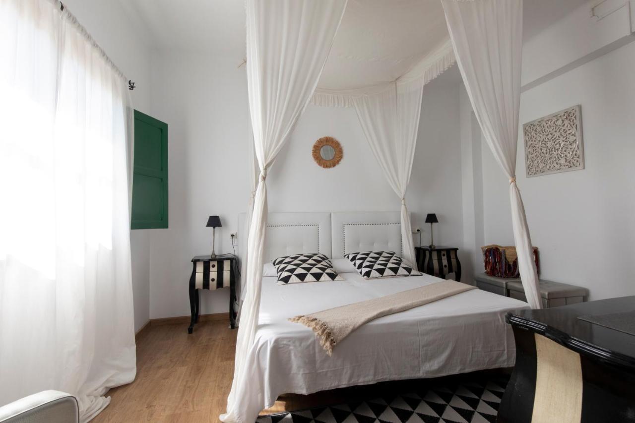 Buenavista & Suites Santa Eularia des Riu Eksteriør billede