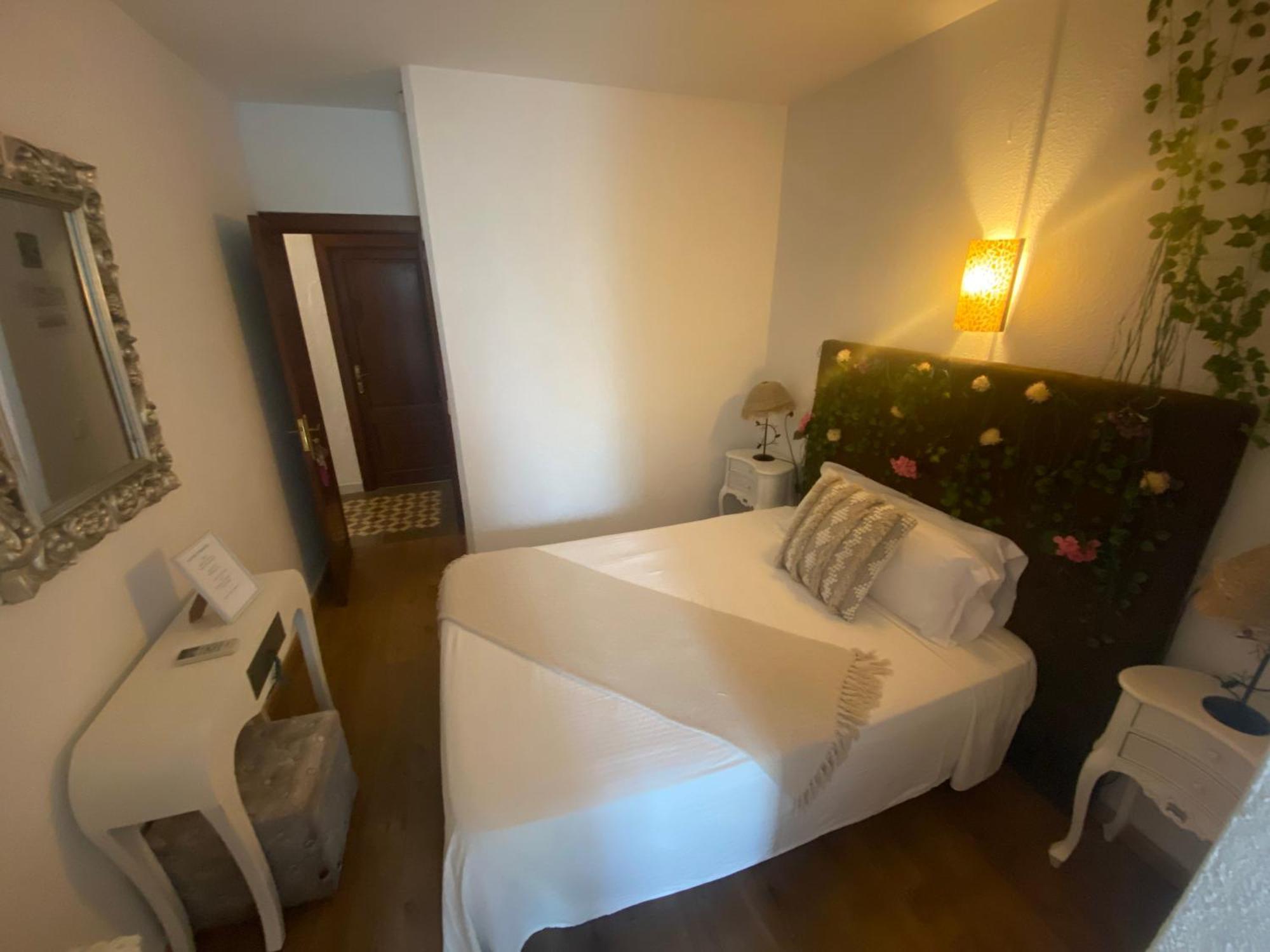 Buenavista & Suites Santa Eularia des Riu Eksteriør billede
