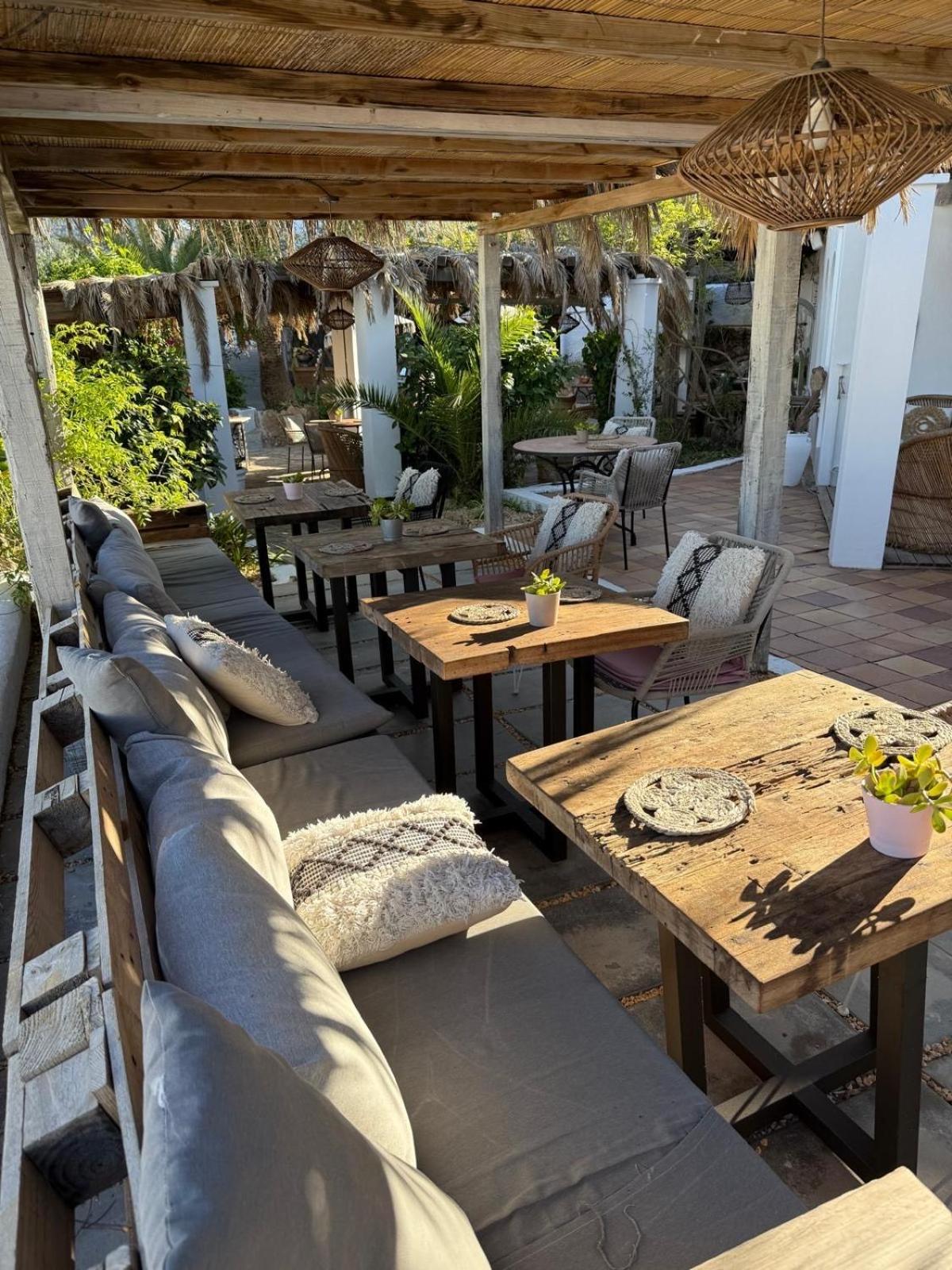 Buenavista & Suites Santa Eularia des Riu Eksteriør billede