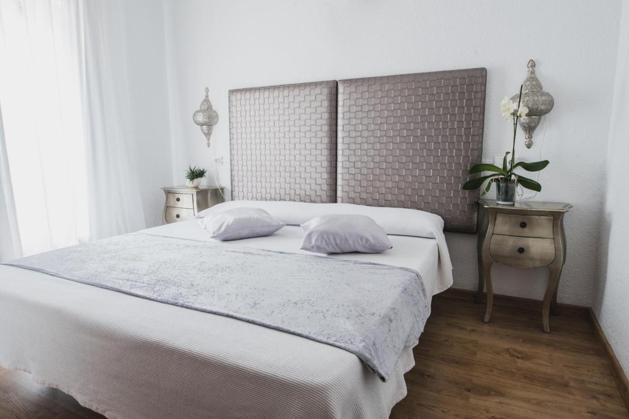 Buenavista & Suites Santa Eularia des Riu Eksteriør billede